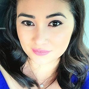 Meet your Posher, Reyna